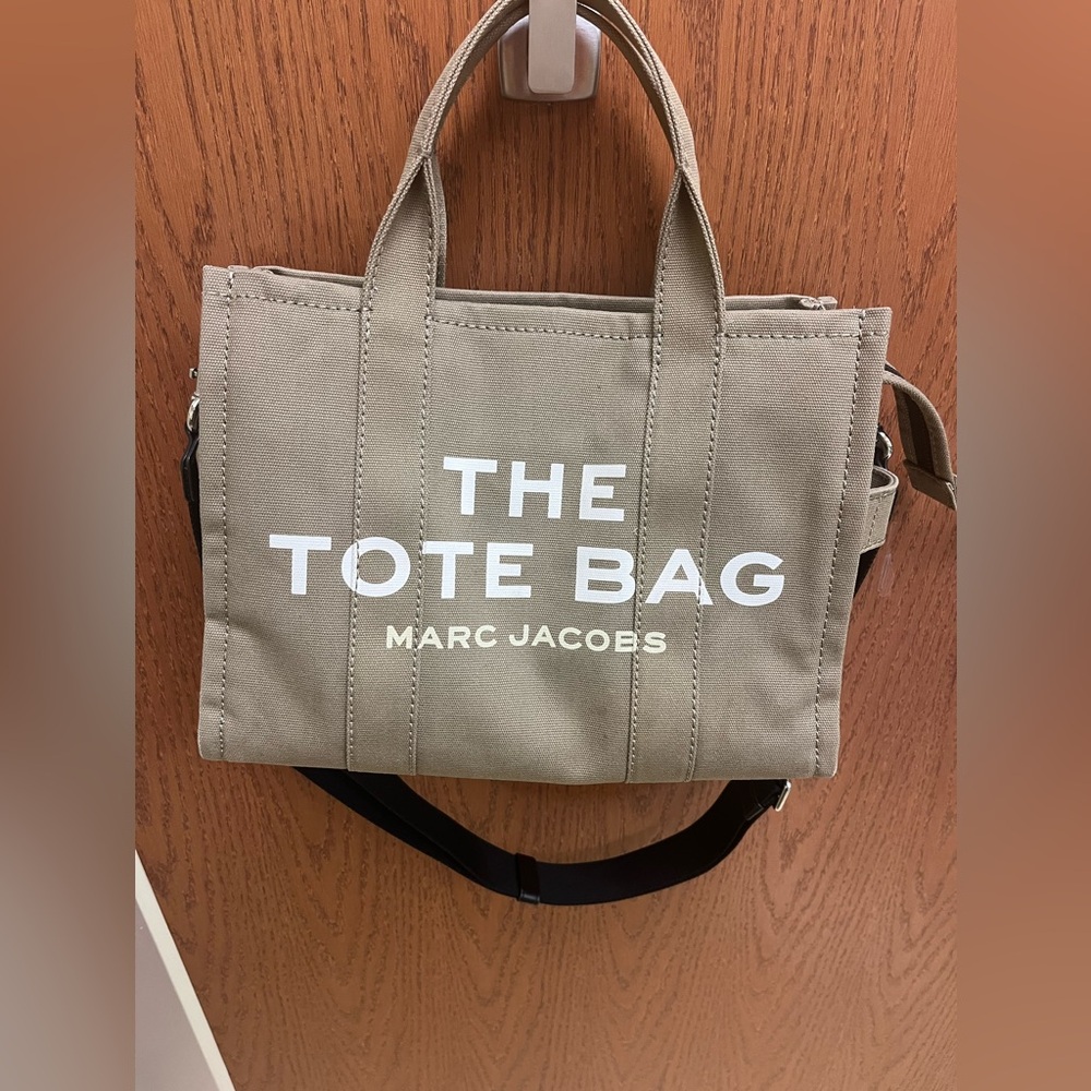 Marc Jacobs Medium Tote Bag